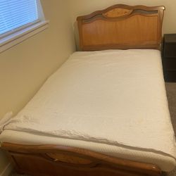 Full Size Wood Bed Frame With Mattress 