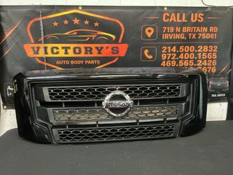 NISSAN TITAN 2020-2024 GRILLE OEM