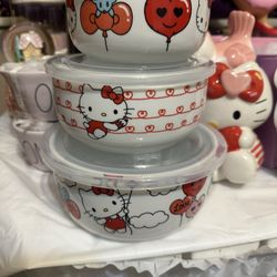 Hello Kitty Tupperware, Bowls With Lids 