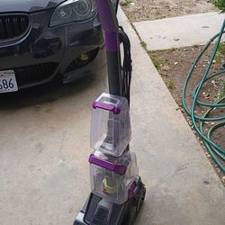 Shampoo vacuum cleaner