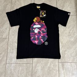  Black Graphic Tee with Colorful Ape Head