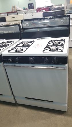 Hotpoint natural gas Stove 30inches