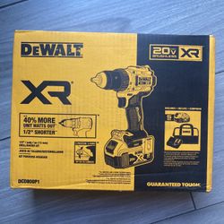 DEWALT DCD800P1 20V MAX XR Lithium-Ion Cordless Compact 1/2 in. Drill/Driver Kit, 20V MAX 5.0Ah Battery, and Charger
