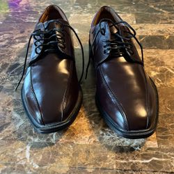 Like New Men’s Rockports