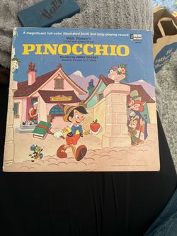 Pinocchio/ Disneyland/record/books