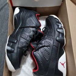 Jordan Retro 9  Size 9.5 