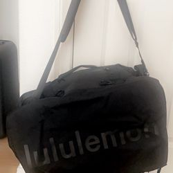 Black-2 In 1 Lulu Lemon Duffle Bag