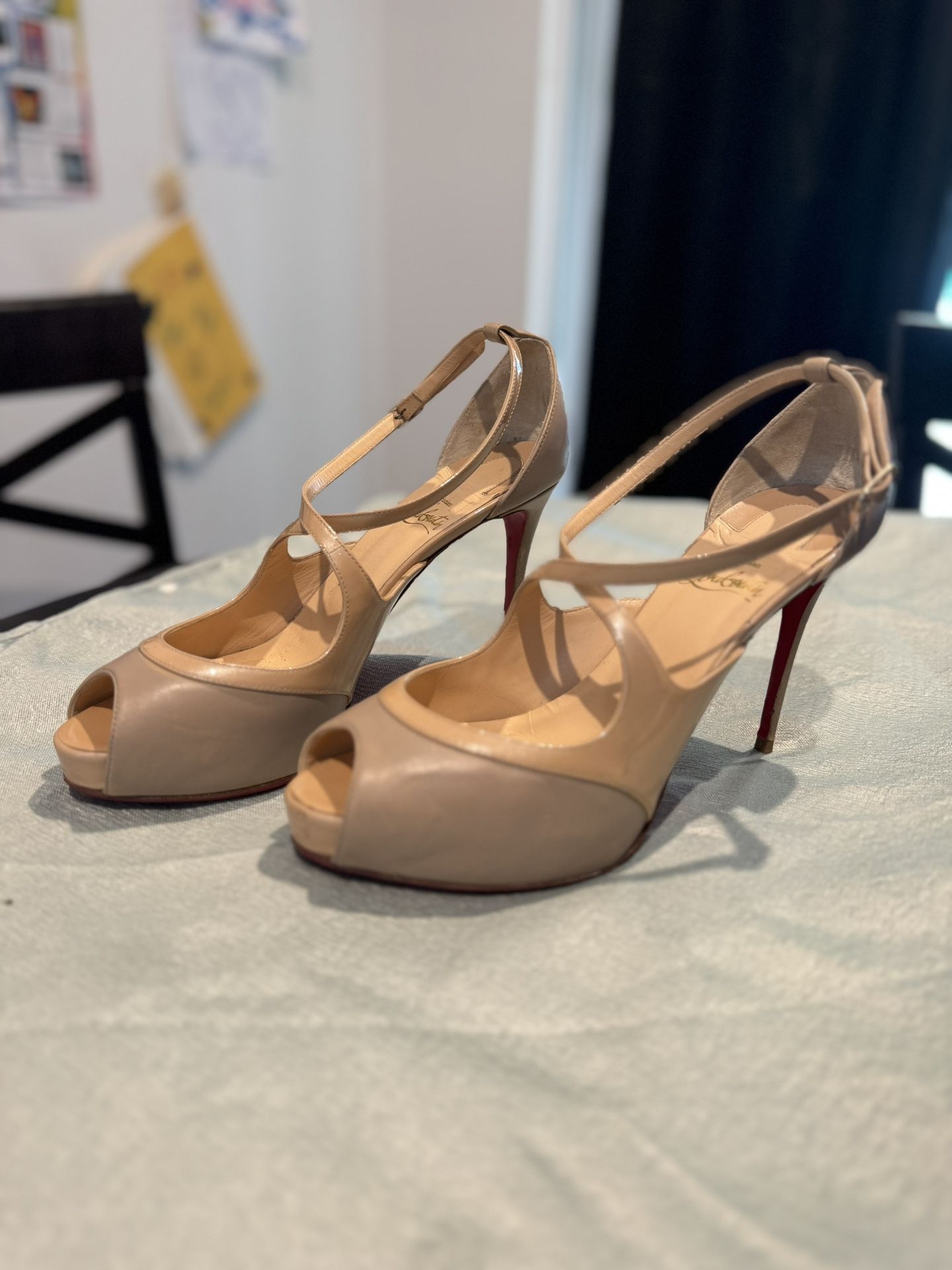 Christian Louboutin JenLove Alta 120 Size 39.5 Nude