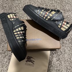 Brand New Burberry Tenis