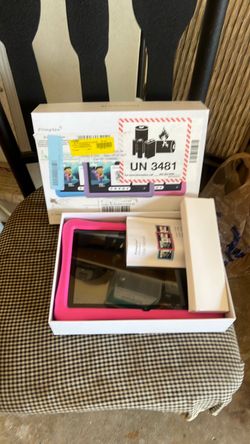 Plimpton Kids Tablet with Pink Case