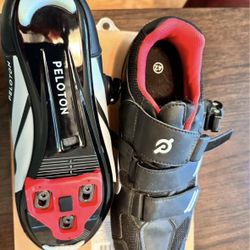 Pelton bike shoes Size 42