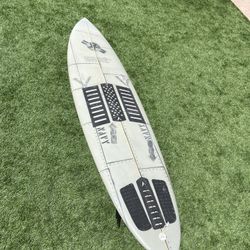 7'3" topper short/mid length surfboard