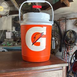 Gatorade 1 Gallon Cooler - Original Bright Orange-Design Cooler