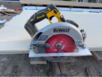 Dewalt skilsaw $30