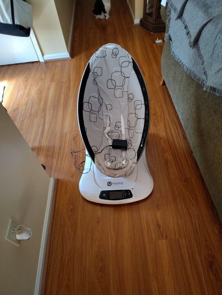 MamaRoo Multi Directional Baby Swing