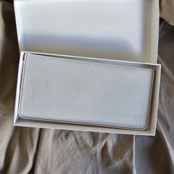 Kérastase Paris White Leather Women’s Wallet – Gift Box