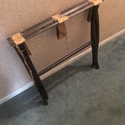 Mahogany Folding Luggage Valet