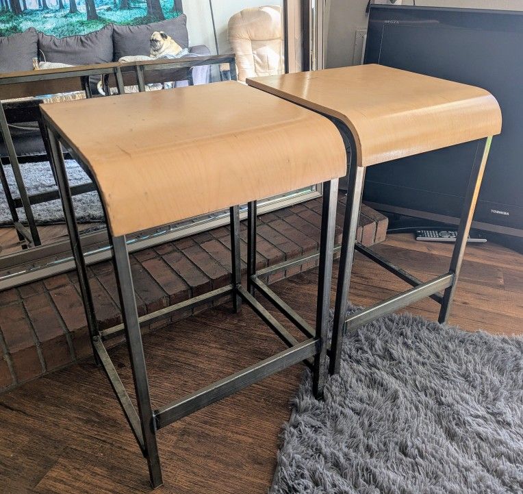 Bar Stools Metal With Wood Top 25 Inch ($150+ Value)
