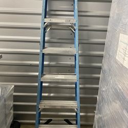 6ft fiberglass  ladder