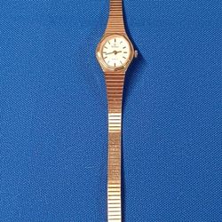 Vintage Armitron Quartz Ladies Watch 