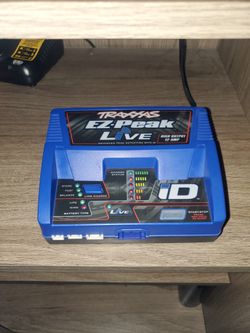 Traxxas Charger