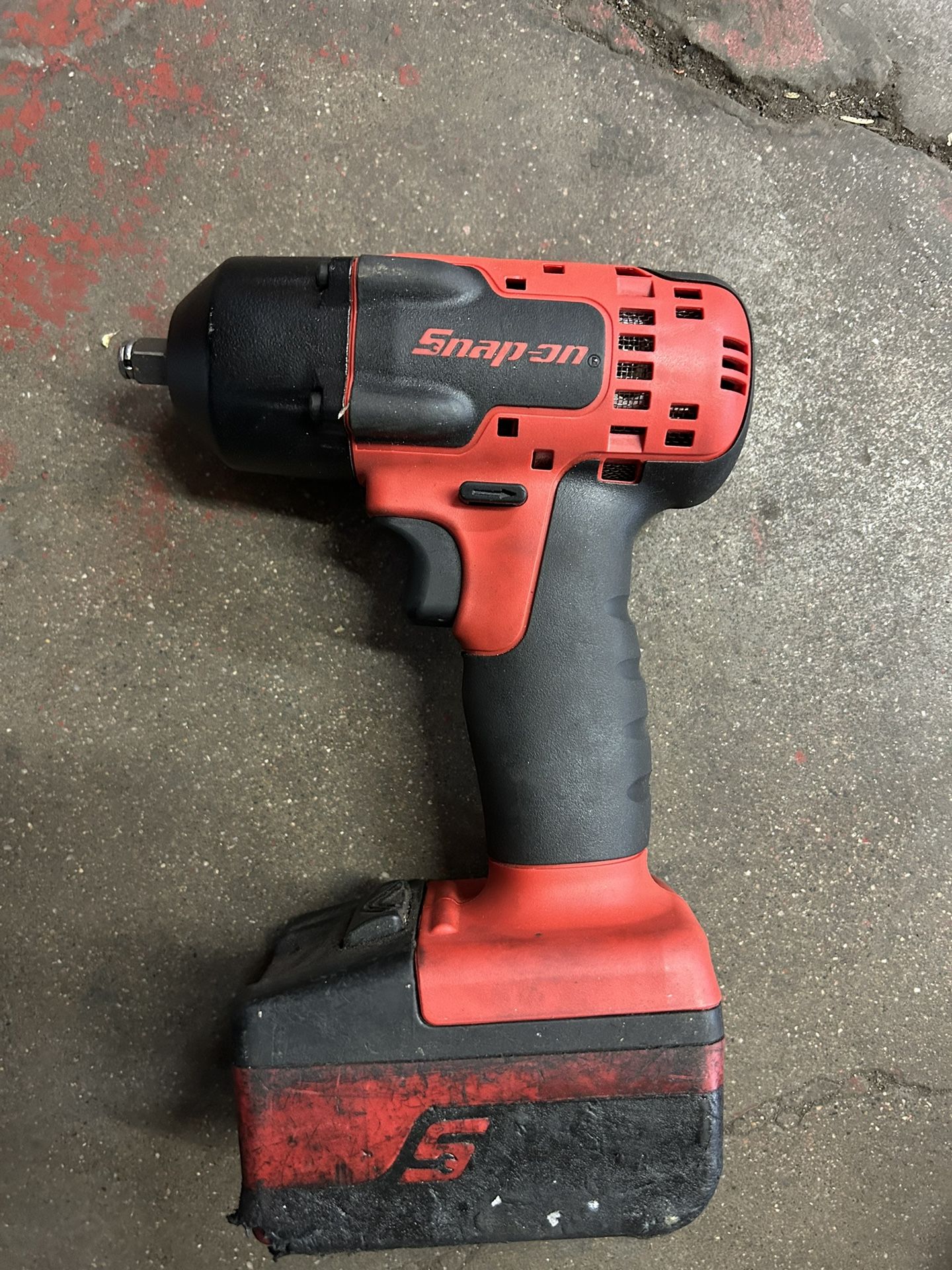 Snap On CT8810A 3 8 Impact Wrench 18v for Sale in Phoenix AZ OfferUp