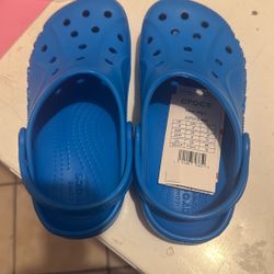 Crocs Amulets Nuevas Talla J2  Brand New  Blue Azul 