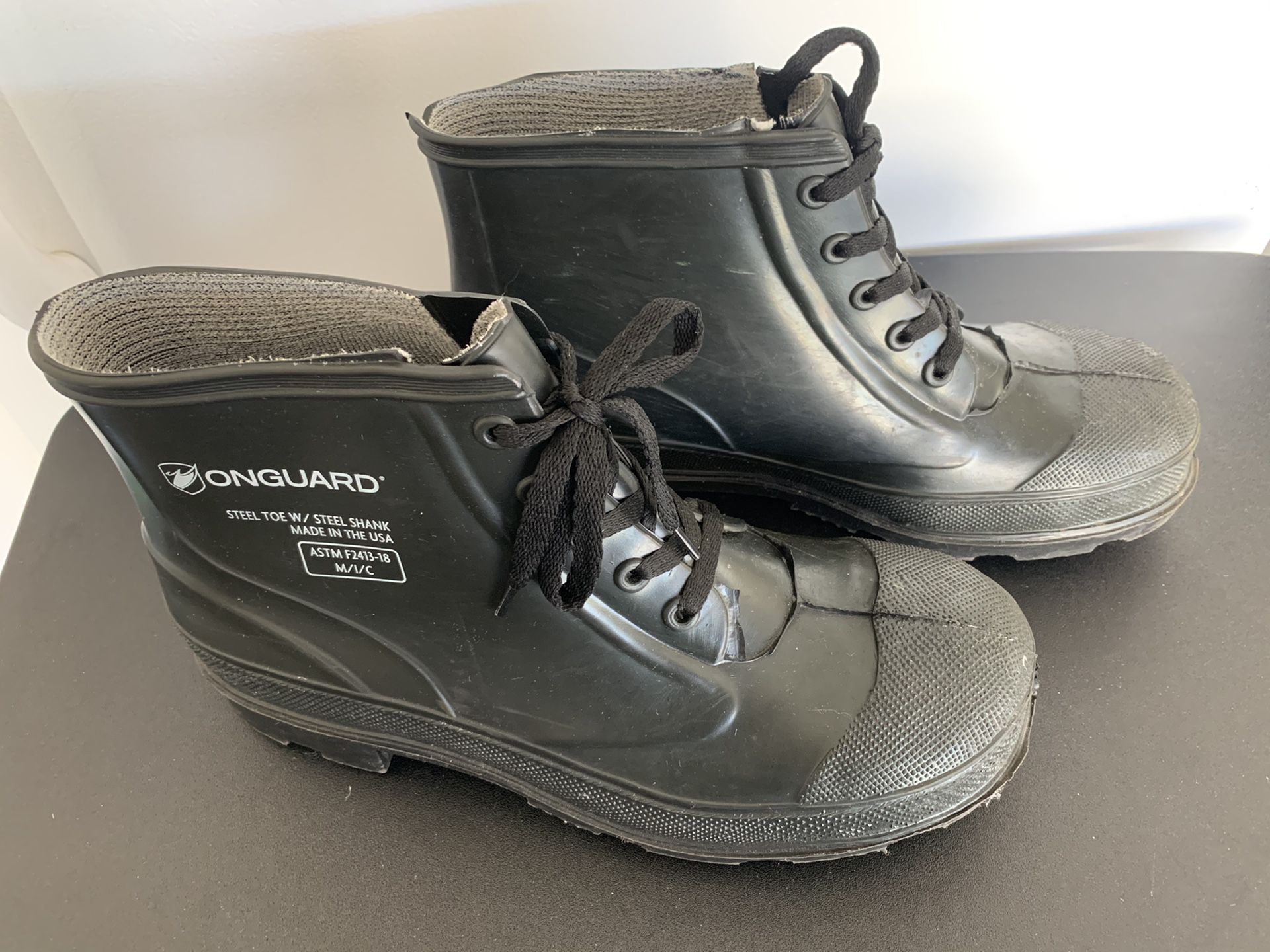 Onguard men’s size 11 steel toe w/ steel shank rubber work boots