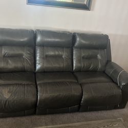 Black Leather Reclining  Sofa 