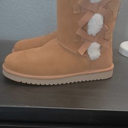 Koolaburra By UGG Victoria Short 