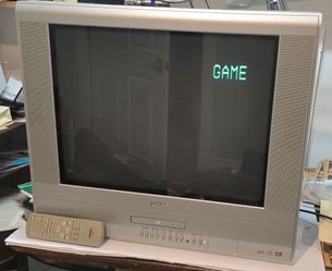Toshiba MD24FP1 Flat Screen CRT TV/DVD combo with remote