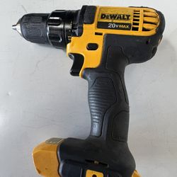 DEWALT DCD 780 DRILL 1/2”.(TOOL ONLY).