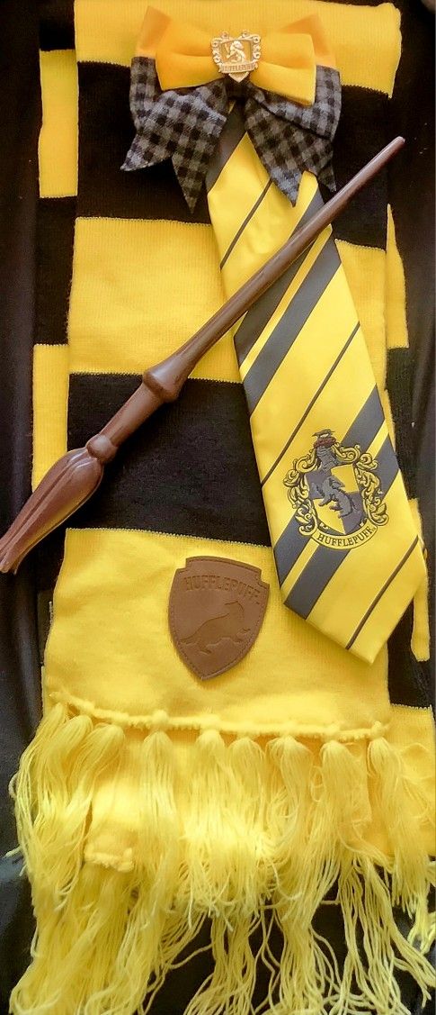 Harry Potter Hufflepuff Halloween Costume Accessories