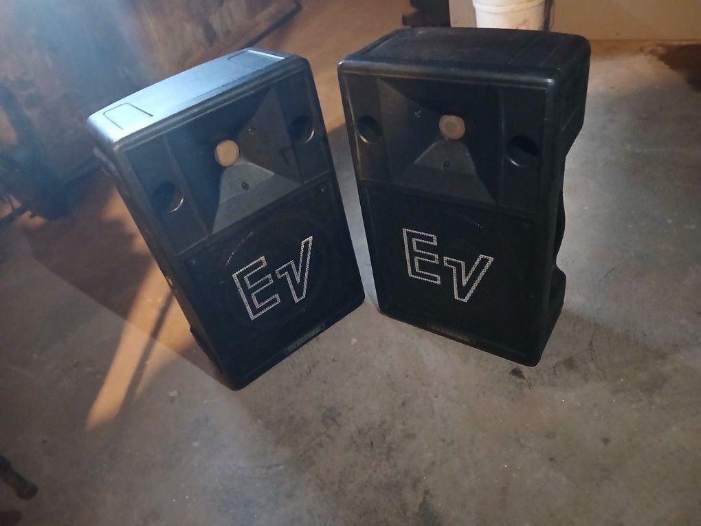 EV TAPCO 100S Portable PA System Speaker