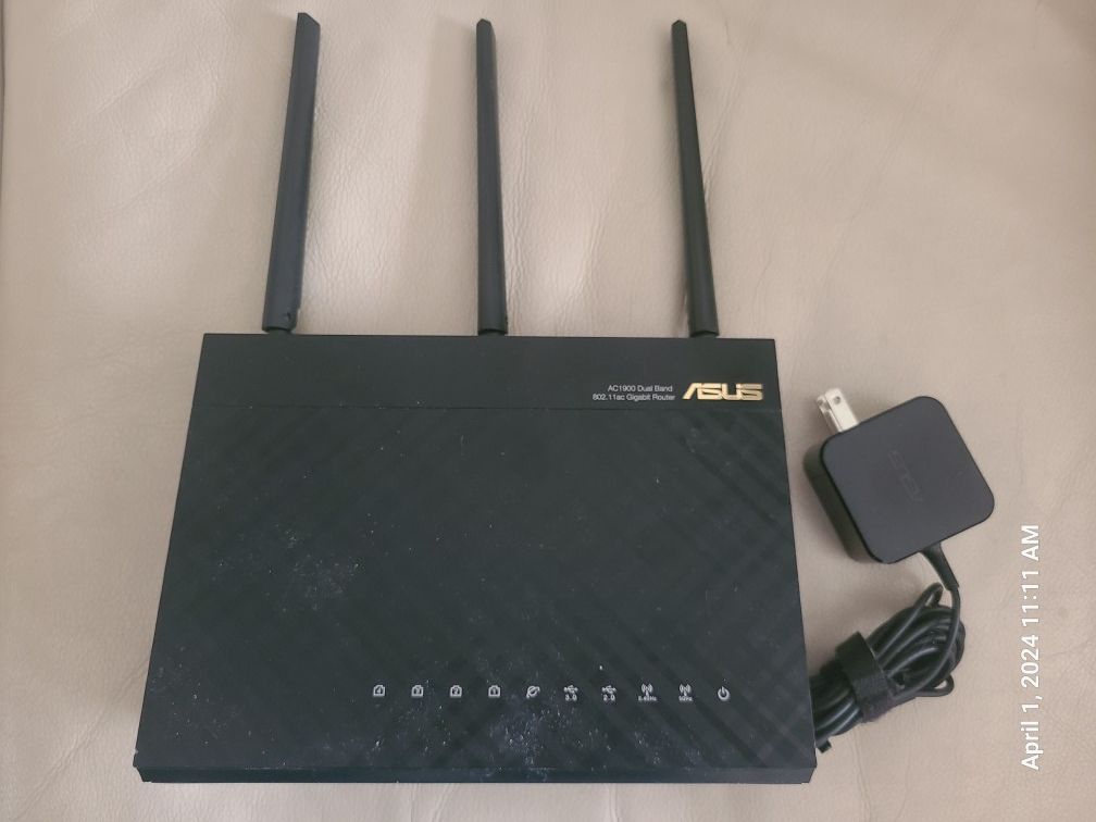 ASUS RT-AC68U 4 Port Dual Band Wireless Gigabit Router AC1900