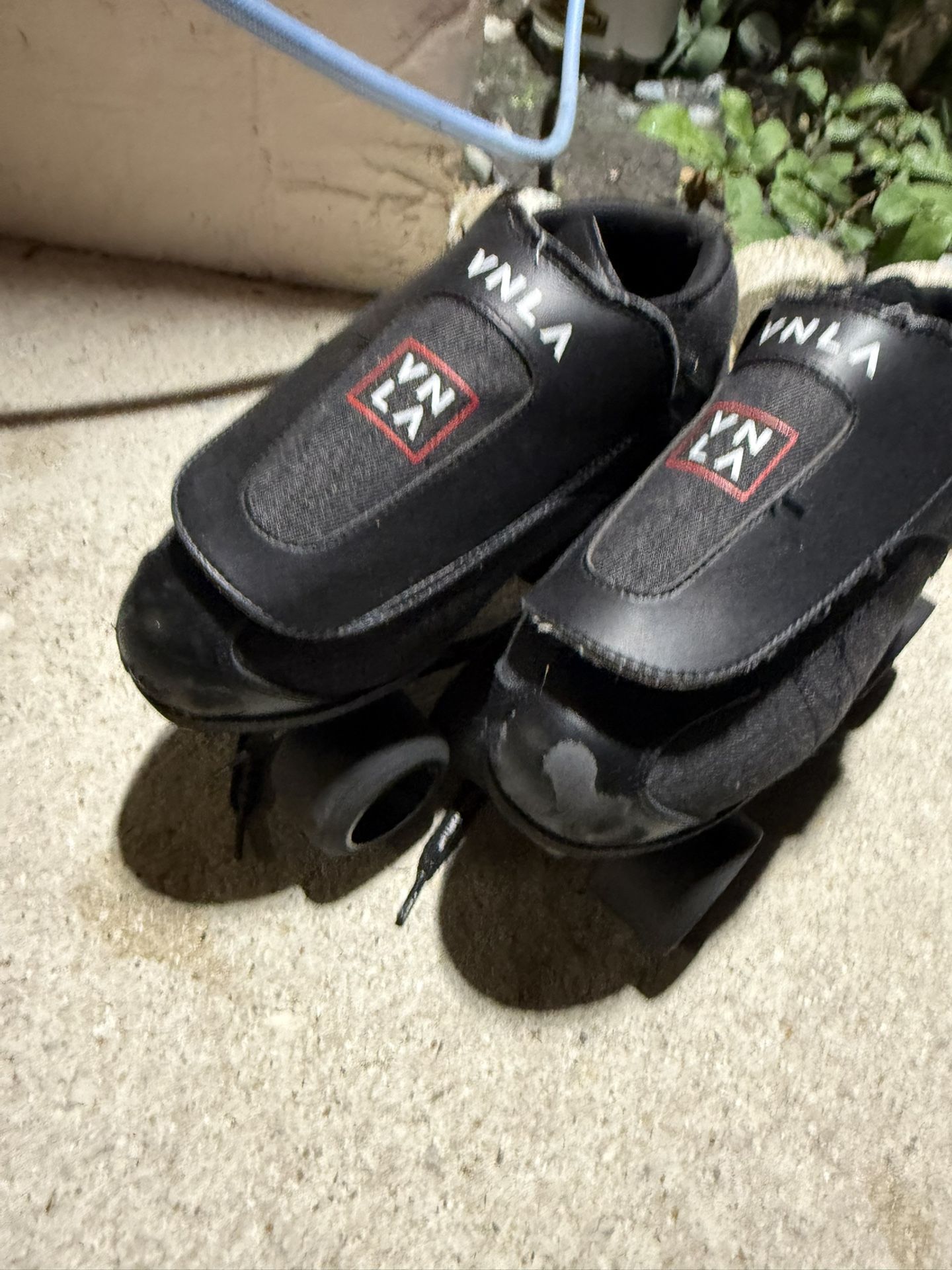 VNLA skates size 9 men