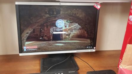 HP 22 In screen computer monitor desktop