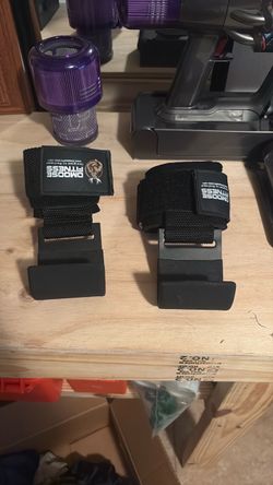 Metal bar straps