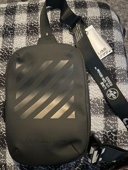 Off white lab men’s cross body bag