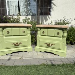2 Beautiful Nightstands 