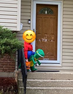 Inflatable dinosaur costume for 4 years old
