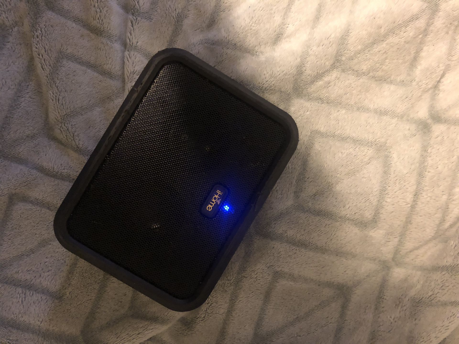 iHome (WaterProof)