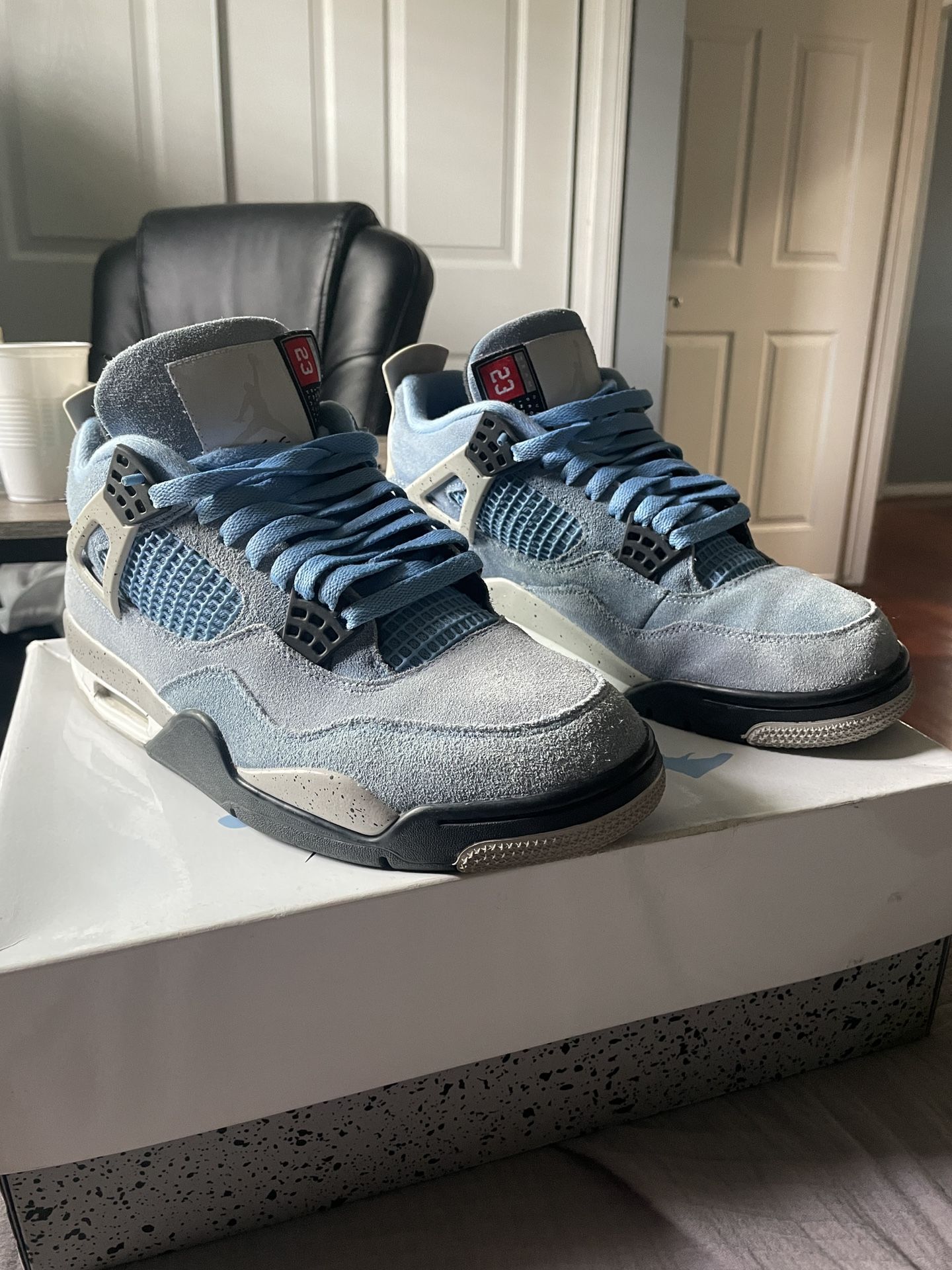 jordan 4 university blue