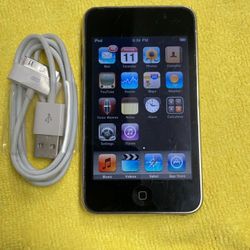 Apple Ipod 8gb Working Fine Cable Mp3 Player Included