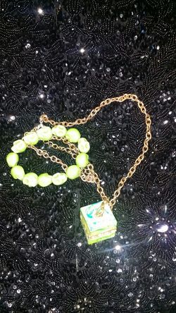 NECKLACELIMEGREEN & matching bracelet
