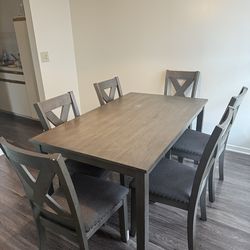 Dining Table and 6 Chairs