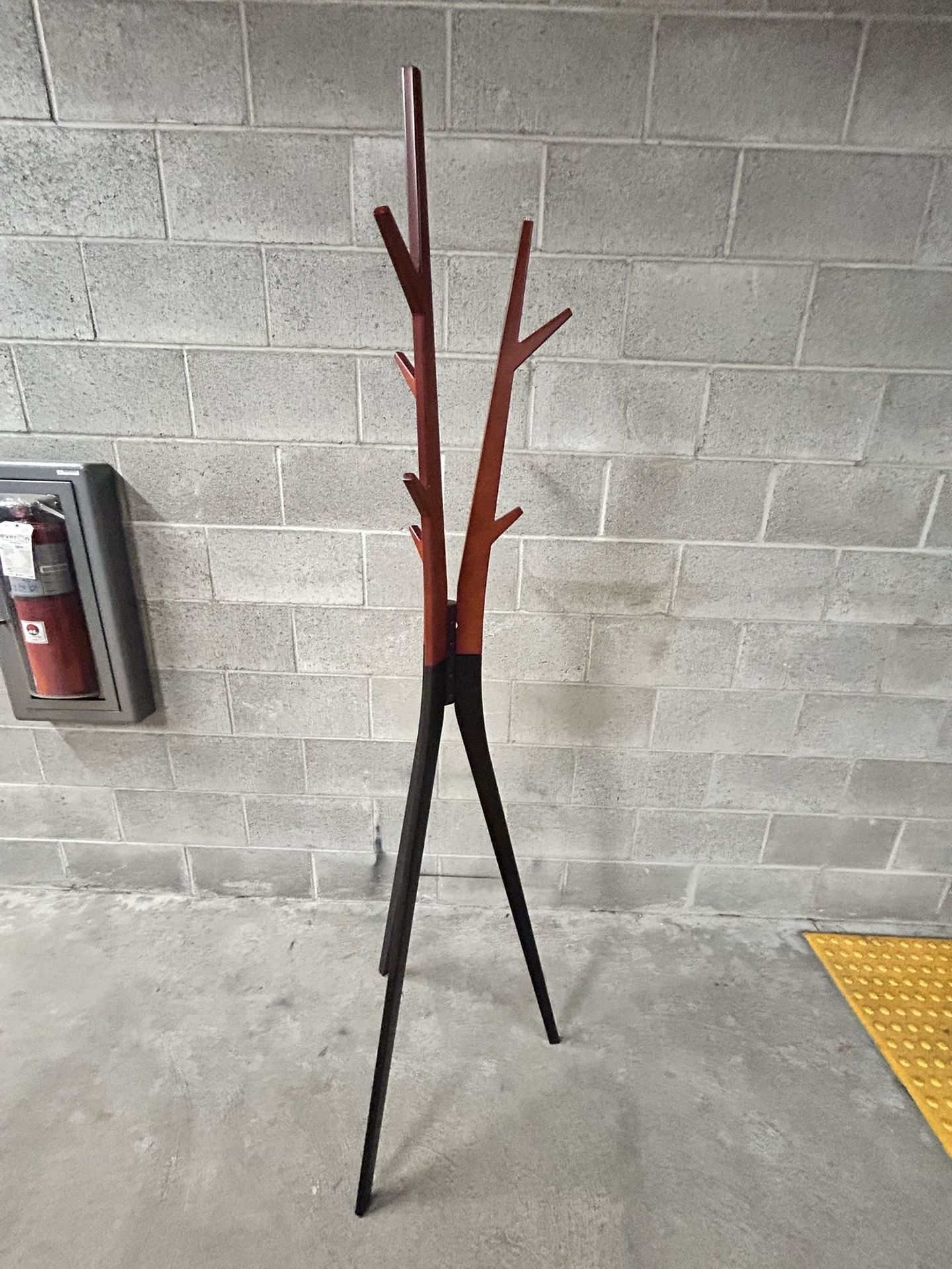 Coat Hanging Stand