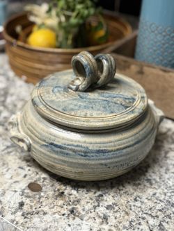Glazed Ceramic Vessel With lid