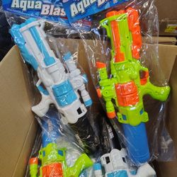 The price is for a box of 12 pieces, excellent for reselling 22-inch water guns.