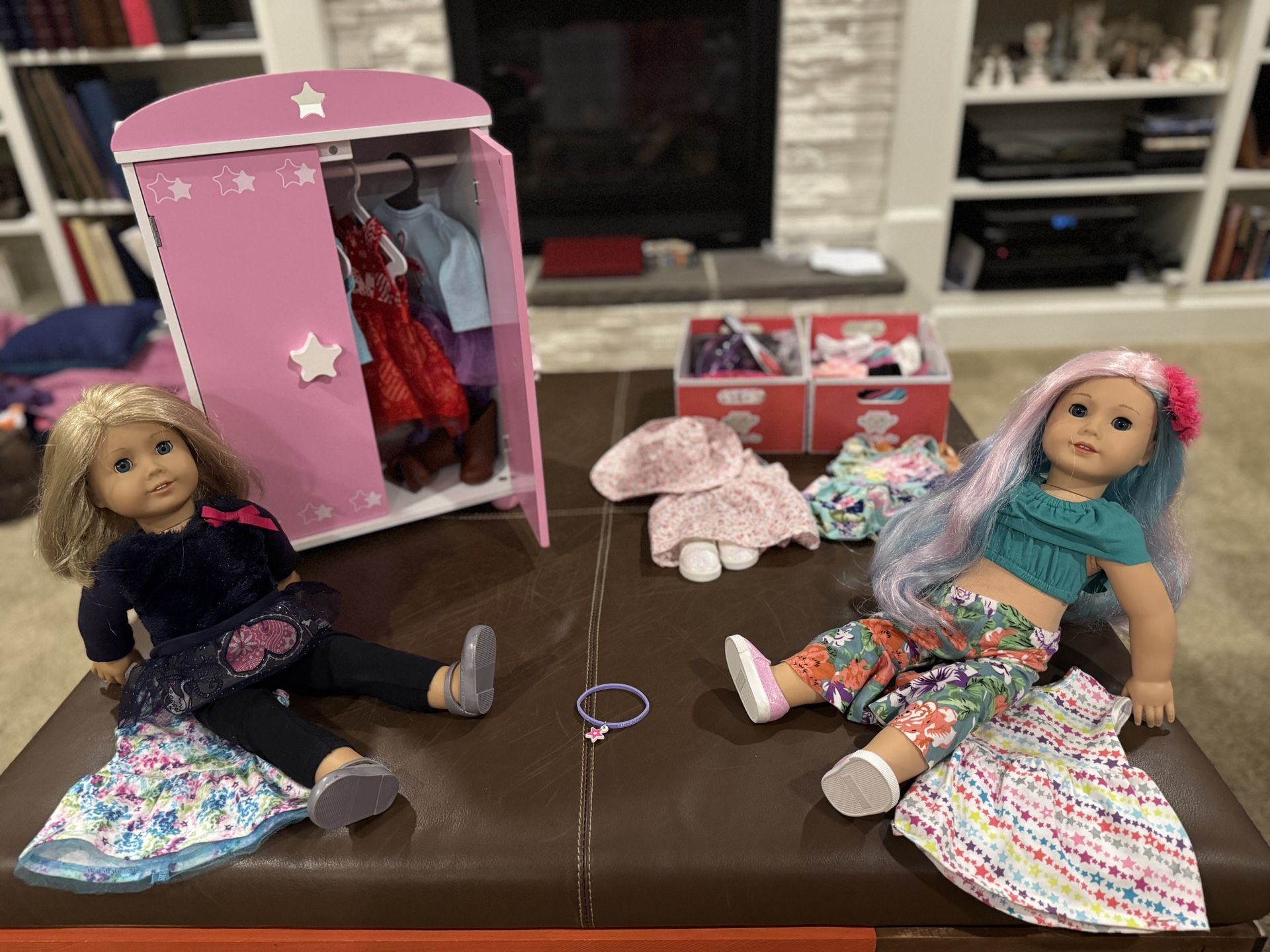 American Girl Dolls And Furniture